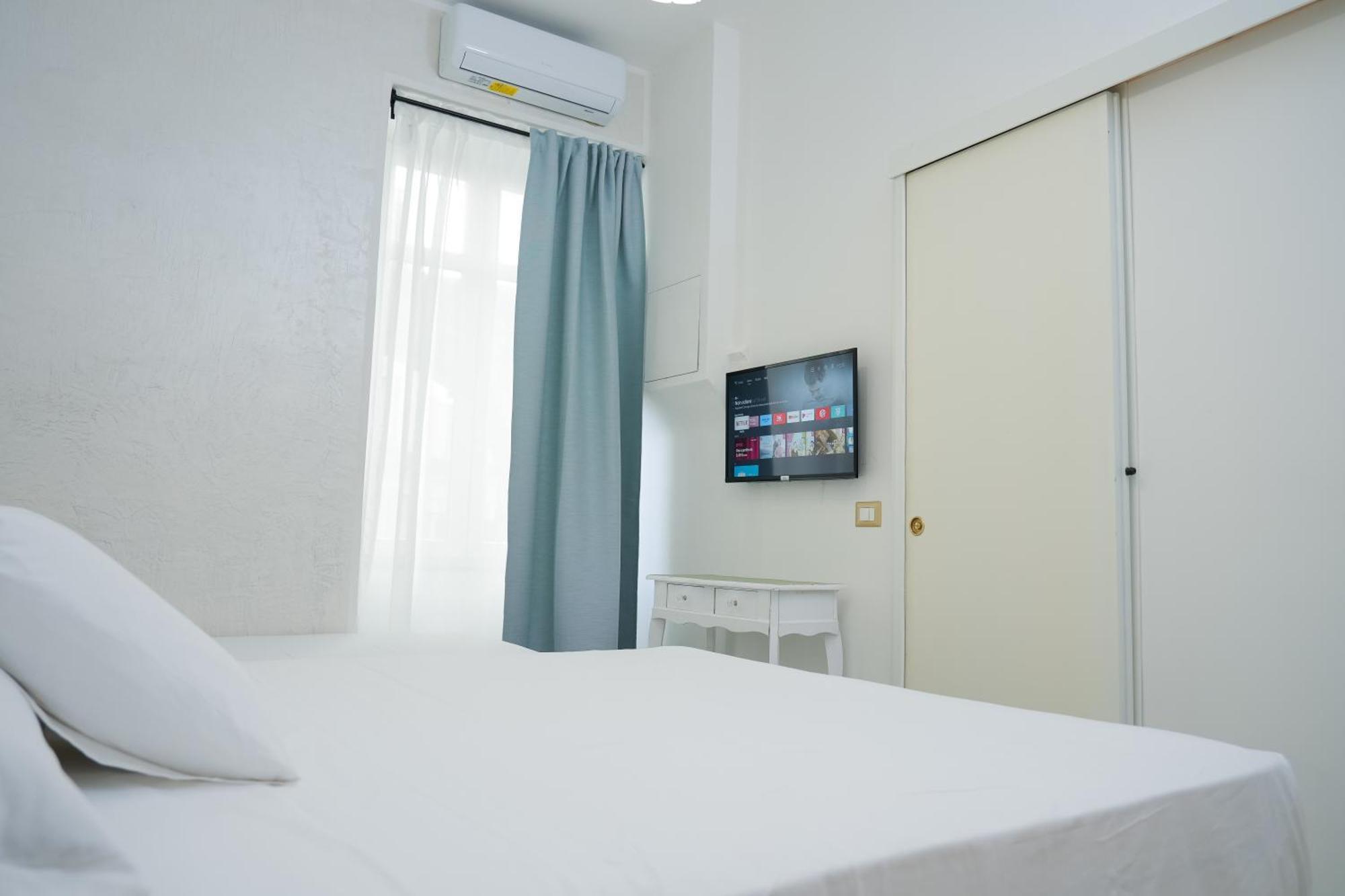 La Casa In Centro Otel Salerno Dış mekan fotoğraf